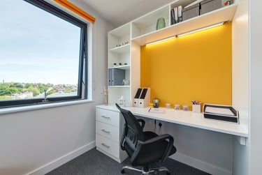 9 Bed Classic En-suite at Central Living, 74 Paris Street, St Sidwells, Exeter, EX12JY - Image 3