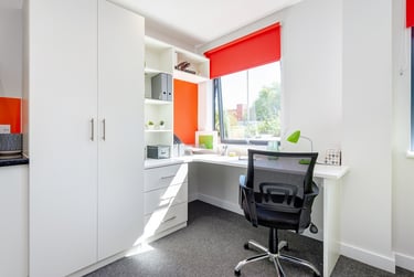 9 Bed Classic En-suite at Central Living, 74 Paris Street, St Sidwells, Exeter, EX12JY - Image 4