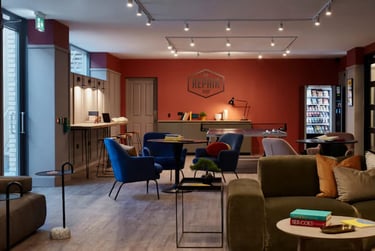 Executive Studio at The Garage, 98 Harvest Road, Egham, TW200QR - Image 4