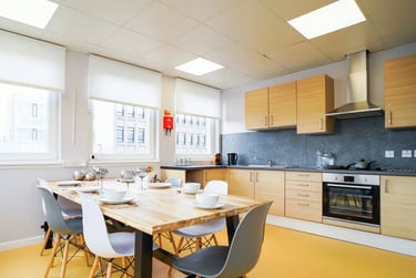 8 Roxburgh Student Halls, Roxburgh Place, City Centre, Edinburgh, EH8 9SU - Image 2