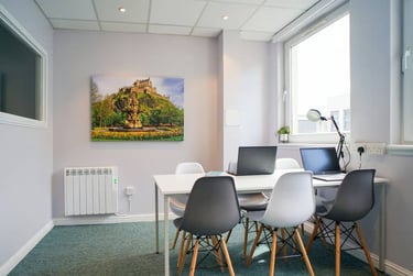 8 Roxburgh Student Halls, Roxburgh Place, City Centre, Edinburgh, EH8 9SU - Image 9