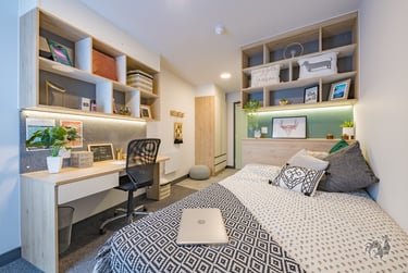 Oak House Student Halls, Park Lane, Belle Vue, Leeds, LS3 1FJ - Image 1