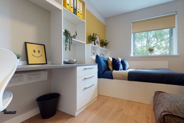 Centro House Student Halls, Wellgreen Place, City Centre, Stirling, FK8 2EG - Image 1