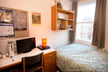 Alexander Court Student Halls, Alexander Street, City Centre, Leeds, LS1 3AF - Image 1