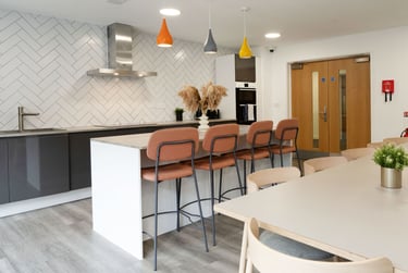 Luxe Ensuite at Rhodaus Court, Rhodaus Town, City Centre, Canterbury, CT12RJ - Image 12