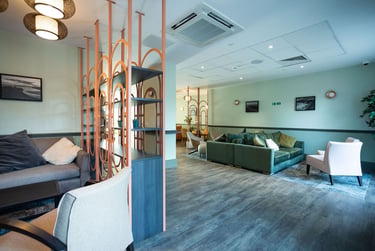 Classic Studio at Crown Place, Trinity Quay, 2 Kings Road, Swansea, SA18FE - Image 8