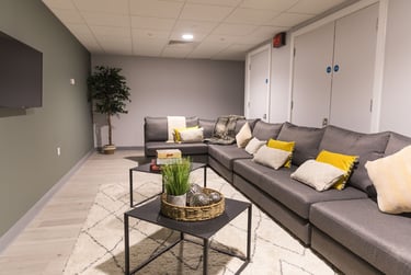 Classic Studio at Crown Place, Trinity Quay, 2 Kings Road, Swansea, SA18FE - Image 6
