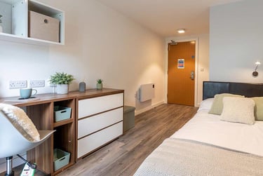 Austin Hall & Asquith House Student Halls, Serbia Road, Woodhouse, Leeds, LS7 1AW - Image 5