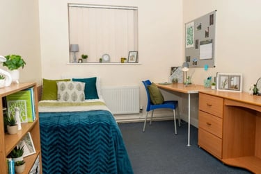 Grange Court & The Ridings Student Halls, 13 St Helens Road, City Centre, Ormskirk, L39 4QJ - Image 6