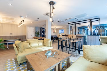 Platinum Studio at Glasgow West End, 31 Gilbert Street, City Centre, Glasgow, G38JY - Image 5