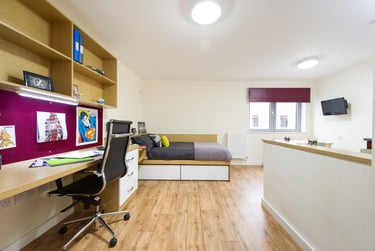Quebec House Student Halls, 1 Cromwell Road, Kingston upon Thames, Kingston, KT2 6BJ - Image 1