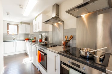 Coopers Court Student Halls, 10-14 Maplin Street, Mile End, London, EC3 4SX - Image 3