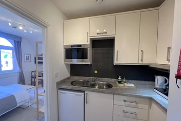 Melbury Rooms & Studios Student Halls, 4 Queens Crescent, City Centre, Exeter, EX4 6AY - Image 4