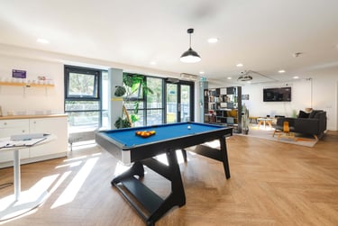 En-suite Standard at Corfe House, Pitwines Close, Central, Bournemouth, BH151ED - Image 7