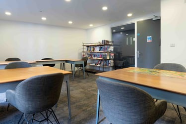 2 Bed Apartment at iQ Shoreditch, East Road, Shoreditch, London, N16AD - Image 4