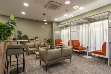 Studio Platinum at The Lyra, Portal Way, North Acton, London, W36BX - Image 4