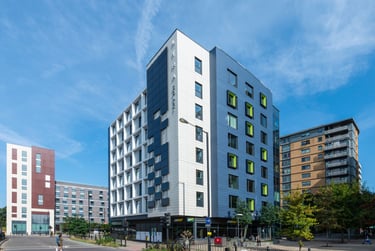 Studio Platinum at The Lyra, Portal Way, North Acton, London, W36BX - Image 9