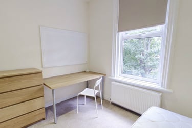 Hutton Halls Student Halls, 16 Hutton Avenue, High Throston, Hartlepool, TS26 9PN - Image 3