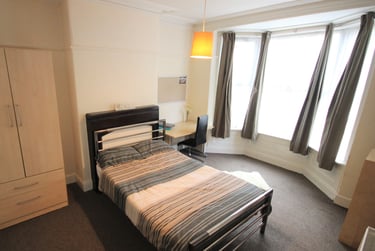 6 bed house, Clarke street, Near university, Sheffield, S102BS - Image 4