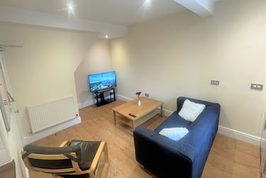 3 bed flat, Junction road, Hunters bar, Sheffield, S118XA - Image 3