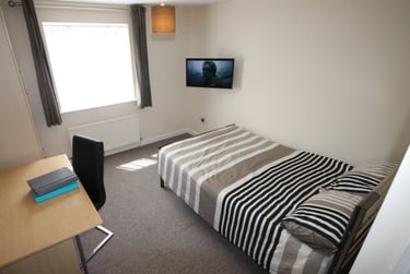 3 bed flat, Ainsley court, Crookesmoor, Sheffield, S101EU - Image 5