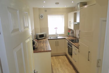 4 bed house, Broom walk, City centre, Sheffield, S37XE - Image 2