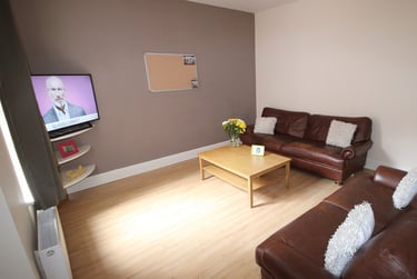 7 bed house, Wadbrough road, Ecclesall, Sheffield, S118RD - Image 3