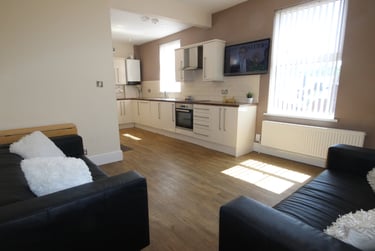 5 bed house, Khartoum road, Ecclesall, Sheffield, S118RD - Image 1