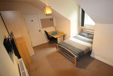 3 bed flat, Ecclesall road, Ecclesall, Sheffield, S118NX - Image 4