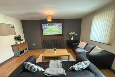 5 bed flat, Broom street, City centre, Sheffield, S102DA - Image 1