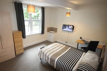 3 bed flat, Ecclesall road, Ecclesall, Sheffield, S118NX - Image 3