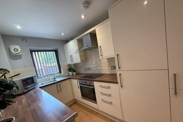 4 bed house, Broom walk, City centre, Sheffield, S37XE - Image 2