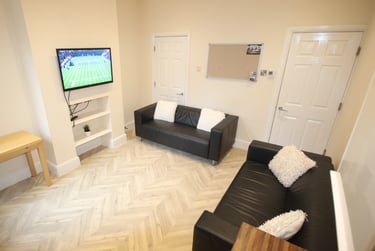 5 bed house, Denham road, Ecclesall, Sheffield, S118NE - Image 2