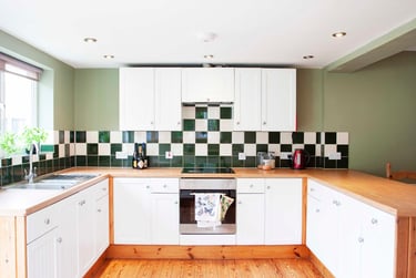 7 bed house, Earlham Road, Golden triangle, Norwich, NR47HL - Image 1