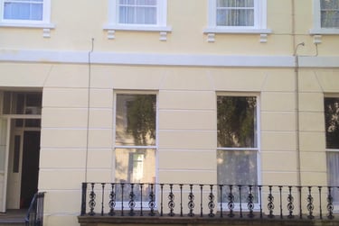 2 bed flat, Sydenham Villas Road, City Centre, Cheltenham, GL526DZ - Image 1