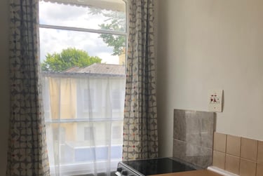 2 bed flat, Sydenham Villas Road, City Centre, Cheltenham, GL526DZ - Image 4