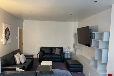 6 bed house, Caxton Road, Fallowfield, Manchester, M146EE - Image 2