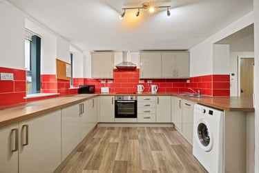5 bed flat, Houndiscombe Road, Mutley, Plymouth, PL46HB - Image 2