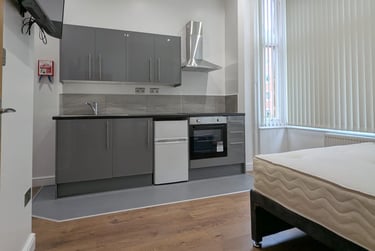1 bed studio, Salisbury Road, Highfields, Leicester, LE17QR - Image 1