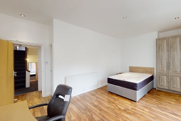 8 bed house, University Road, Highfields, Leicester, LE17RA - Image 4