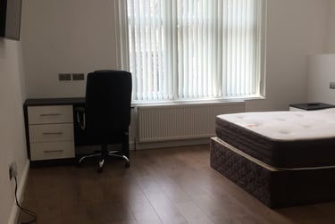 1 bed studio, St Peters Road, Highfields, Leicester, LE21AQ - Image 1