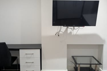 1 bed studio, University Road, Highfields, Leicester, LE17RA - Image 2