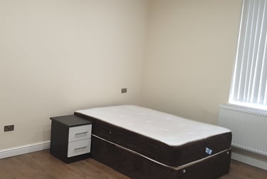 1 bed studio, St. Peters Road, Highfields, Leicester, LE21AQ - Image 2