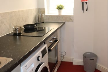 1 bed studio, St. Peters Road, Highfields, Leicester, LE21AQ - Image 2