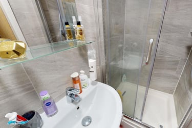 1 bed studio, Victoria Park Road, Clarendon Park, Leicester, LE21XF - Image 5