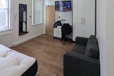 1 bed studio, Salisbury Road, Victoria Park, Leicester, LE17QR - Image 1