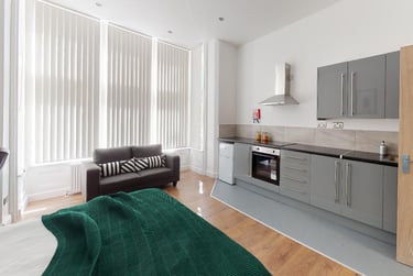 1 bed studio, Salisbury Road, Victoria Park, Leicester, LE17QR - Image 6