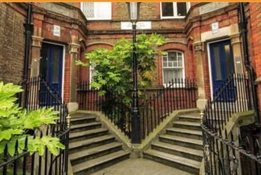 2 bed flat, Greyhound Road, West Kensington, London, W68NY - Image 4