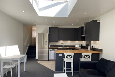5 bed house, Courtenay Street, Francis Close Hall, Cheltenham, GL504LR - Image 3