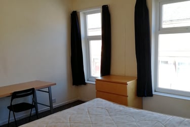 3 bed house, Romney street, Near university, Salford, M66DR - Image 2